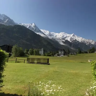 Le Savoy - Terrasse avec vue sur le Mont-Blanc