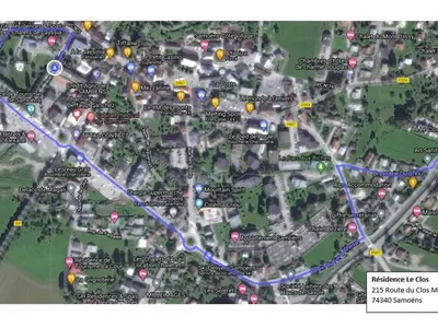 a map of a city with a blue line at Appartement familial à Samoëns, animaux admis, Wi-Fi inclus - FR-1-624-133 in Samoëns