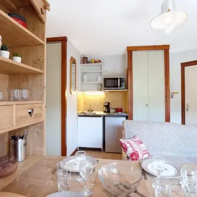 Studio Les chalets du soleil by Interhome