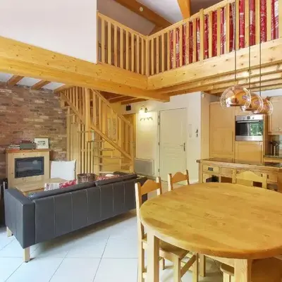 Le Quatre - 75m2 Charmant Duplex - Central - 8-10 pax 3ch