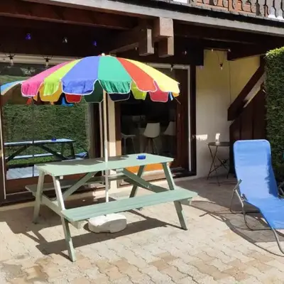Appartement en rez de jardin vue montagne