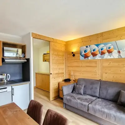 Studio rénové avec cabine à Flaine