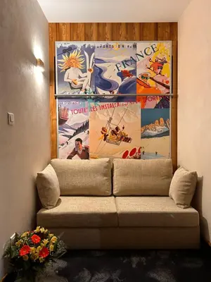 a bunk bed room with two bunk beds at La spatule in Flaine