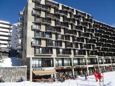 an aerial view of two buildings in the snow at Appartement spacieux, balcon - 8 pers. - FR-1-425-218 in Arâches-la-Frasse