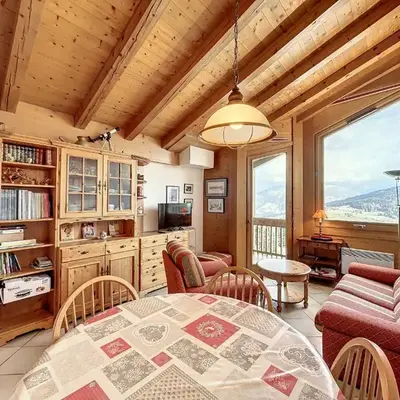 Appartement 3 pièces proche pistes à Combloux avec parking - FR-1-560-117