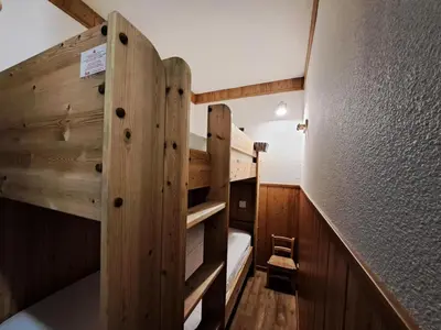 a couple of bunk beds in a room at Résidence Doris - maeva Home - Studio 4 Personnes - Confort MAE-3910 in Arâches-la-Frasse