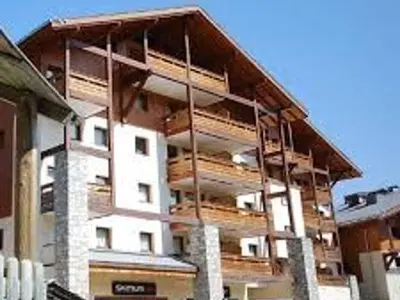 a building that has been being constructed at Appartement 4 pièces, 6-7 pers, balcons et parking, Morillon 1100 - FR-1-815-101 in Morillon