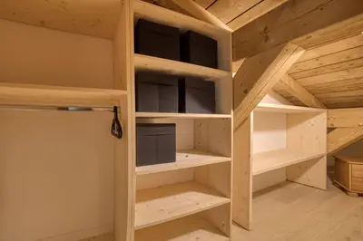 a closet in a tiny house at Magnifique chalet mitoyen - Jacuzzi - Cousinade II in Les Contamines-Montjoie