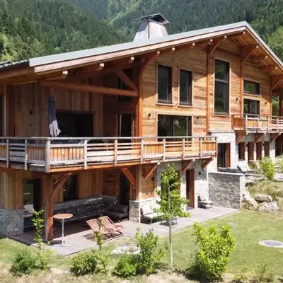 Magnifique chalet mitoyen - Jacuzzi - Cousinade II