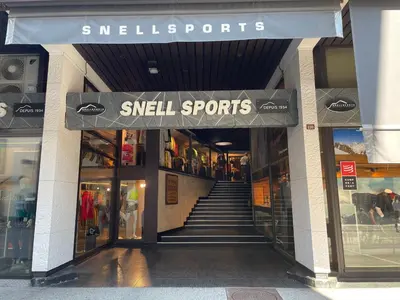 a store front of a mall with a sign that reads small sports at Magnifique Studio Plein centre vue panoramique in Chamonix-Mont-Blanc