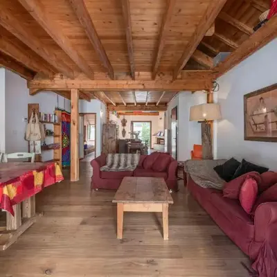 Spacious loft on pedestrian street with views