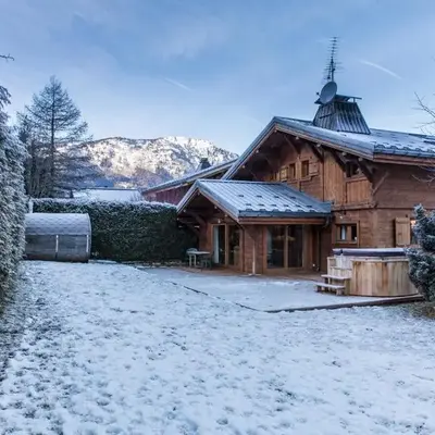 Chalet Les Drus Luxurious Chalet With Breathtaking Mont Blanc Views From Hot Tub and Garden
