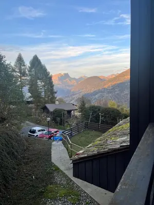 a view of the mountains from a house at Emeraude, petit cocon proche des pistes in Saint-Gervais-les-Bains