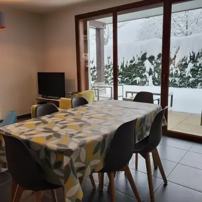 Zorta - Ground floor apartment with private garden