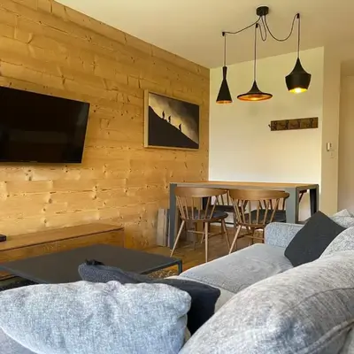 Appartement lumineux avec terrasse et parking à Samoëns - FR-1-624-171