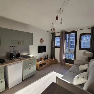 Studio avec balcon vue MontBlanc et parking gratuit le nid daigle