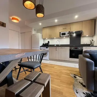 Appartement lumineux avec balcons