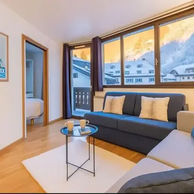 Escape in Chamonix breathtaking view Mont-Blanc