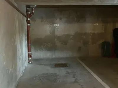 an unfinished room with a pipe on the wall at Charmant appartement 3 pièces, jardin, parking et wifi à Demi-Quartier - FR-1-597-187 in Demi-Quartier