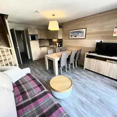 Résidence Le Panoramic - Appartement lumineux · Départ et retour skis aux pieds · Piscine · Parking inclus · Spa · wifi MAE-0351