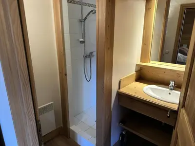 a bathroom with a shower and a sink at Chalet Medonnet - CHALET 10 personnes Combloux MAE-7241 in Combloux