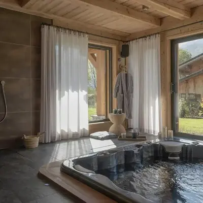 Luxury Alpine Chalet In Samoëns