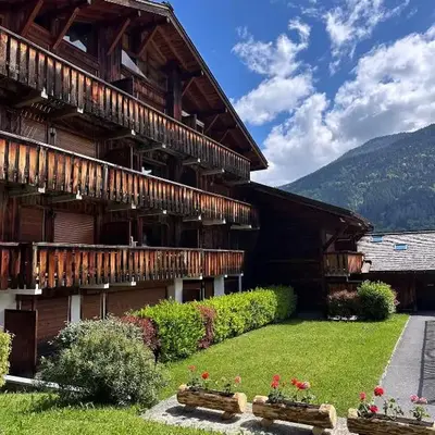 3 Bed Apartment with Private Terrace