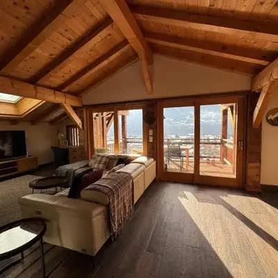 Beautiful chalet with panoramic views in Samoens walking distance to the village