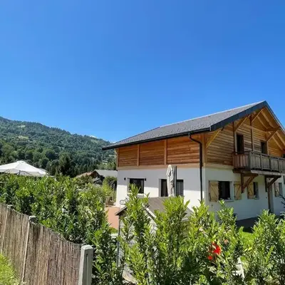 Chalet avec Jacuzzi vue Dômes de Miage