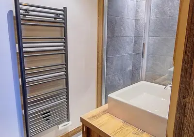 a bunk bed room with two bunk beds at Appartement Haut de gamme- Rochebrune aux pieds des pistes- 3 chambres in Megève