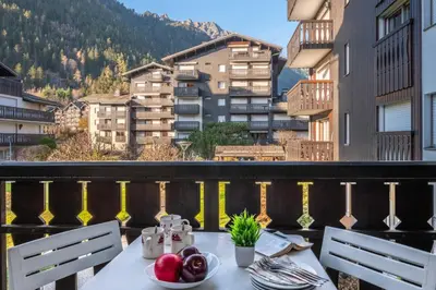 a bathroom with a washing machine and a shower at Near the slopes of Chamonix-Mont-Blanc - Balcony in Chamonix-Mont-Blanc