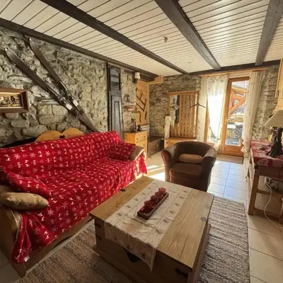 Appartement de charme dans chalet rénové - Animaux et parking - FR-1-836-54