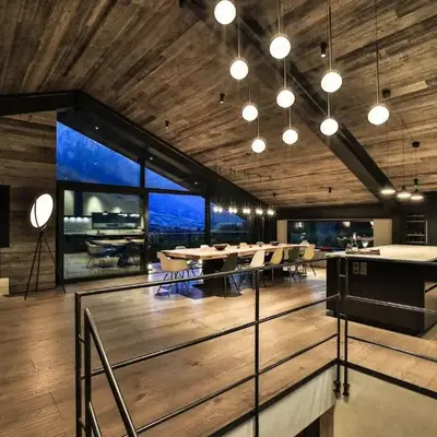 Chalet onthe Rocks