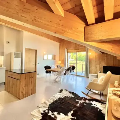 Comfortable stay 200m from the ski lifts