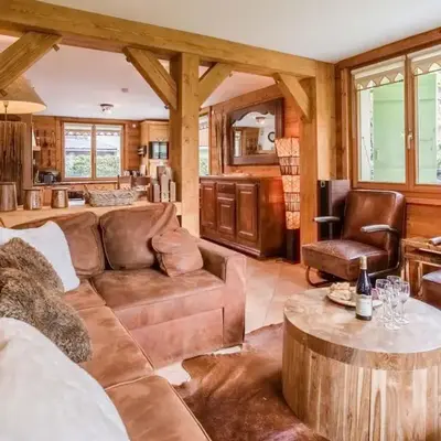 Apartment Komfortable Wohnung in Chamonix mit Südterrasse by Interhome