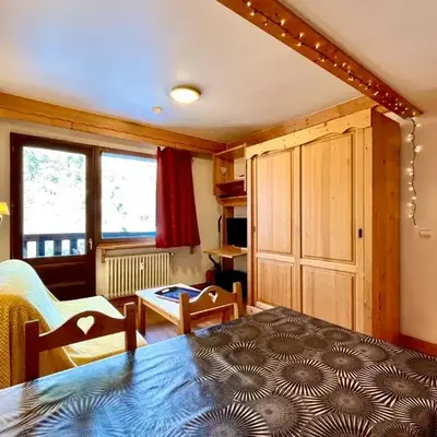 Escape Mountain Apartment with Stunning Views