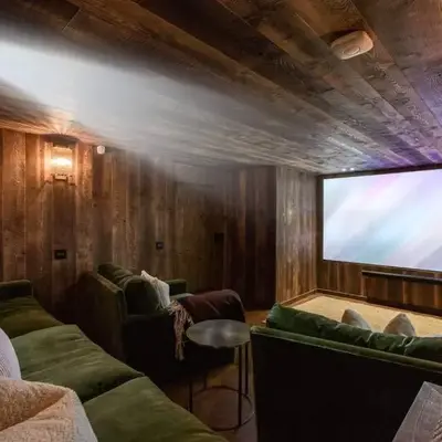 Peter Pan Chalet Luxe Sauna Jacuzzi Cinema Vue 180
