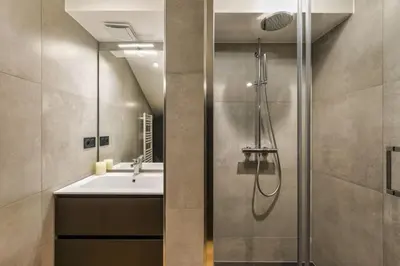 a bathroom with a shower and a sink at Jacaranda4 Sublime 6pax 80m2 Vue MtBlanc Central Parking in Chamonix-Mont-Blanc