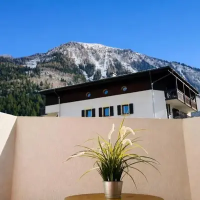 Apartment near Aiguille du Midi with balcony