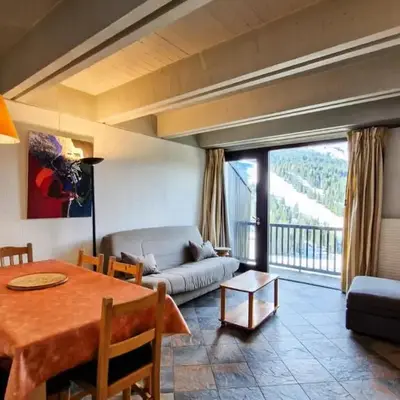 Résidence Aldebaran - Appartement spacieux · Départ et retour ski aux pieds · Balcon · Casier à ski MAE-5004