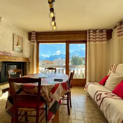 Mont Blanc view and hiking trails in Combloux