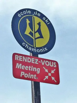 a street sign for a mercedescedescedescedescedescedescedescedescedescedes at Front Ski Slope Chamonix Apartment in Chamonix-Mont-Blanc