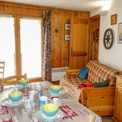 Apartment Jardins Alpins 5 by Interhome
