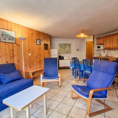 Appartement spacieux au centre station avec balcon