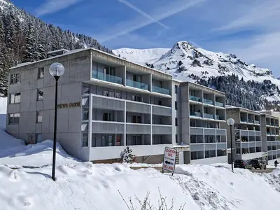 a bedroom with two bunk beds and a window at Appartement 3 pièces à Flaine, 6 pers, moderne et confortable - FR-1-425-3 in Flaine