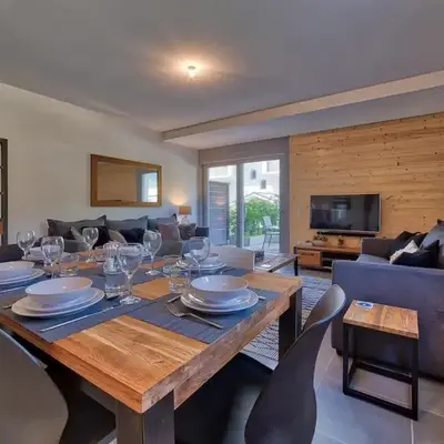 Base Camp: Residence Ferme de Montenvers