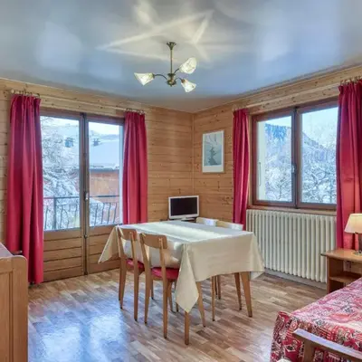Appartement 2 pièces avec balcon et parking à Megève - FR-1-453-120