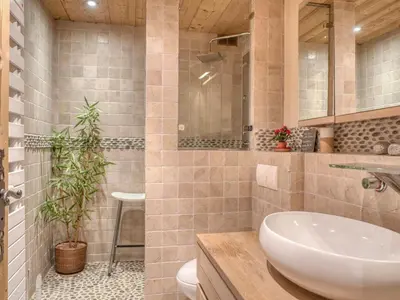 a bathroom with a sink and a toilet at Appartement confort 2 pièces Megève - Wifi, Parking - FR-1-453-125 in Megève