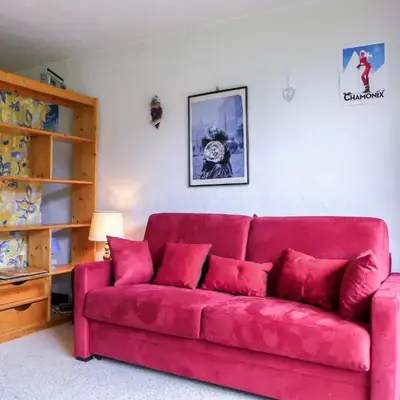 Apartment Les Pècles by Interhome