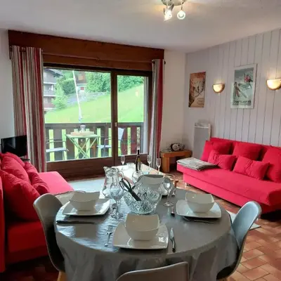 Apartment Les G'rets-7 by Interhome